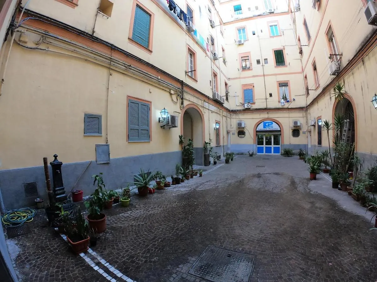 Nautilus Apartment Napoli 0*,